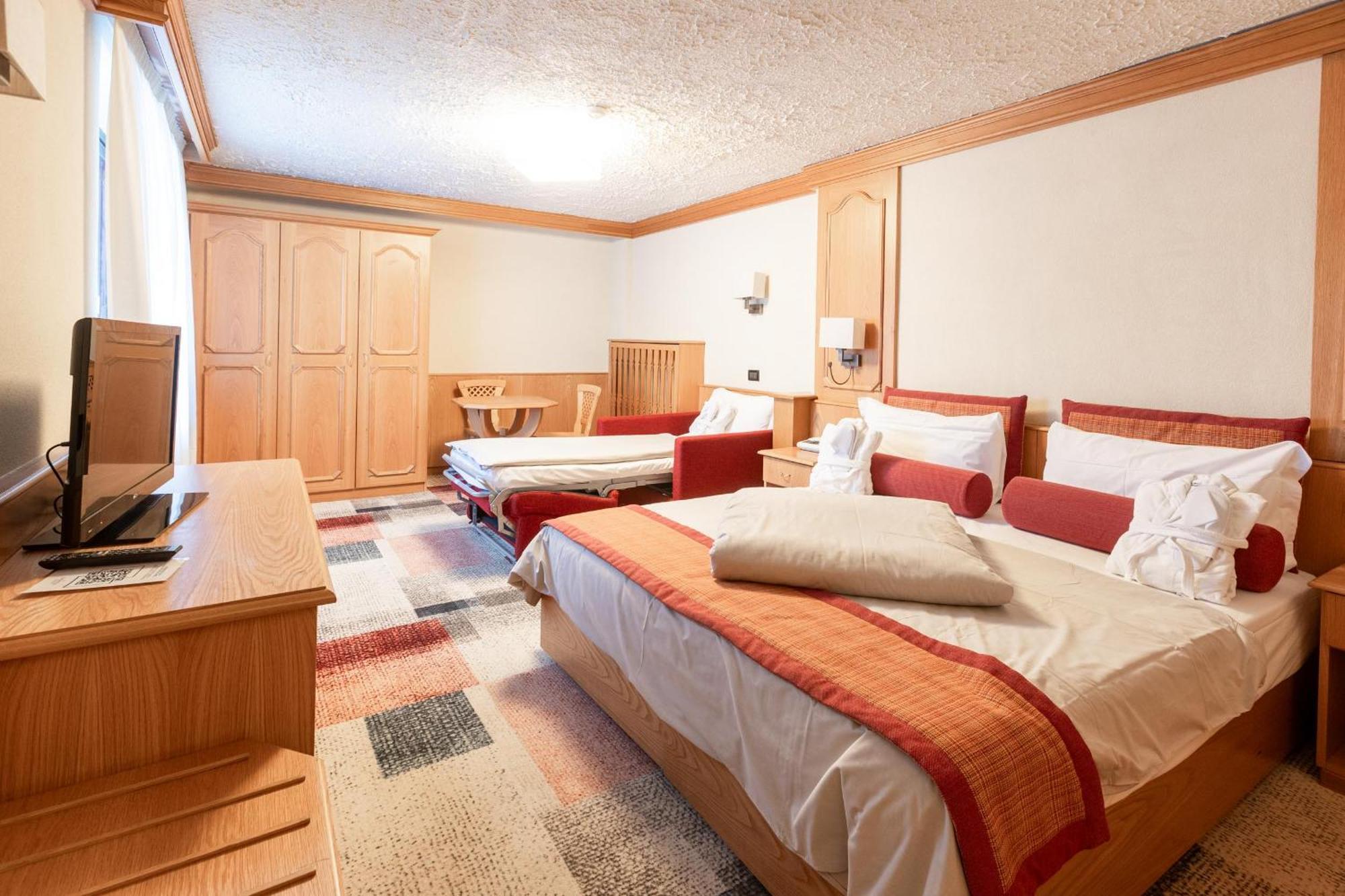 Hotel Intermonti Livigno Exterior foto